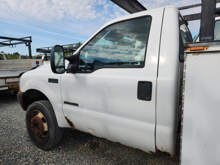 2002-ford-f550-image-10
