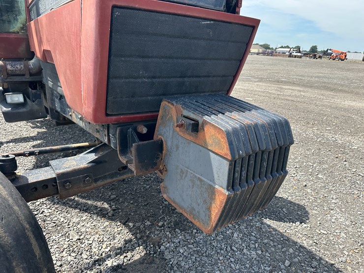 #32184-•-inop-case-international-7140-tractor-image-30