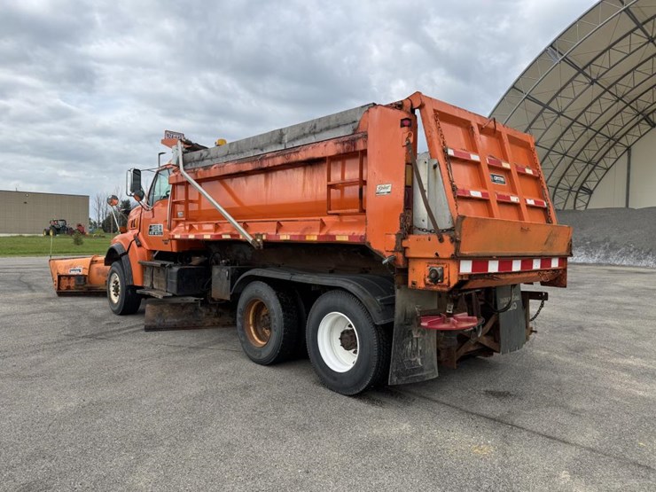 #1084-•-2006-sterling-tandem-axle-patrol-truck-image-3