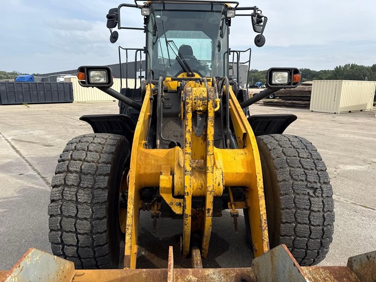 2021-komatsu-wa380-8-image-8