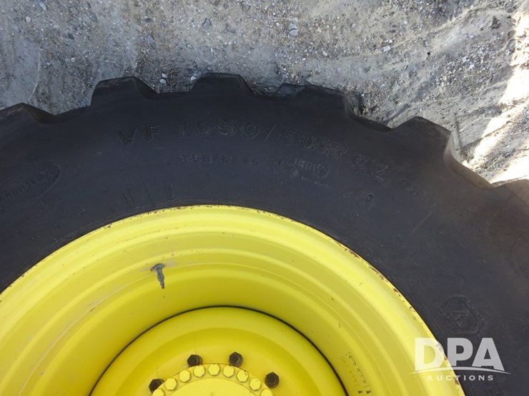 2021-john-deere-f4365-image-64
