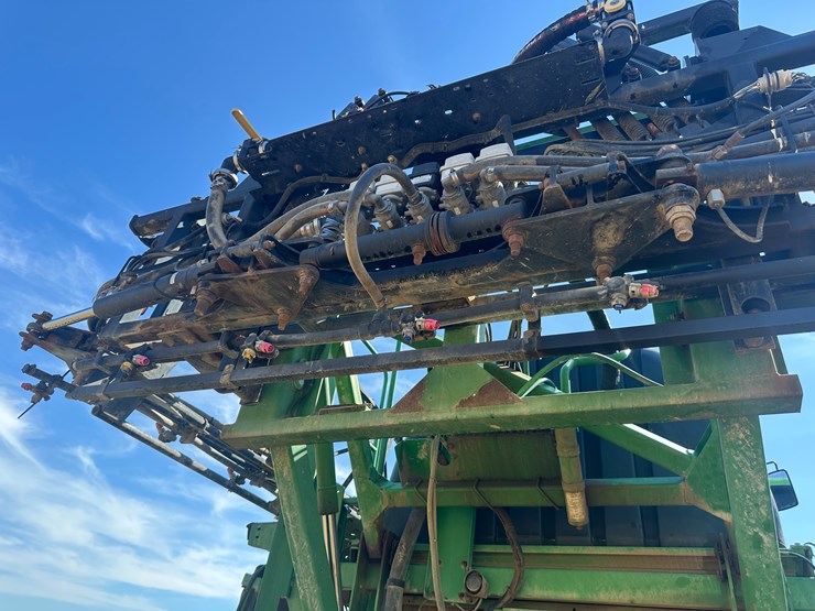 2011-john-deere-4730-image-21