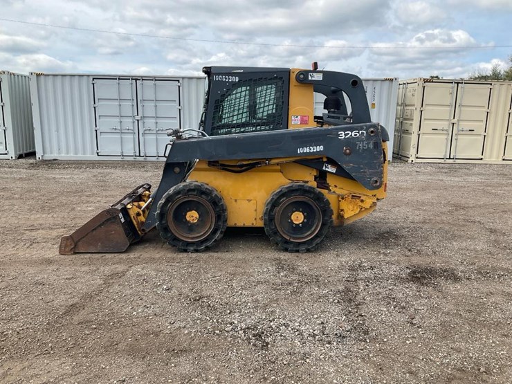 2012-deere-326d-image-2