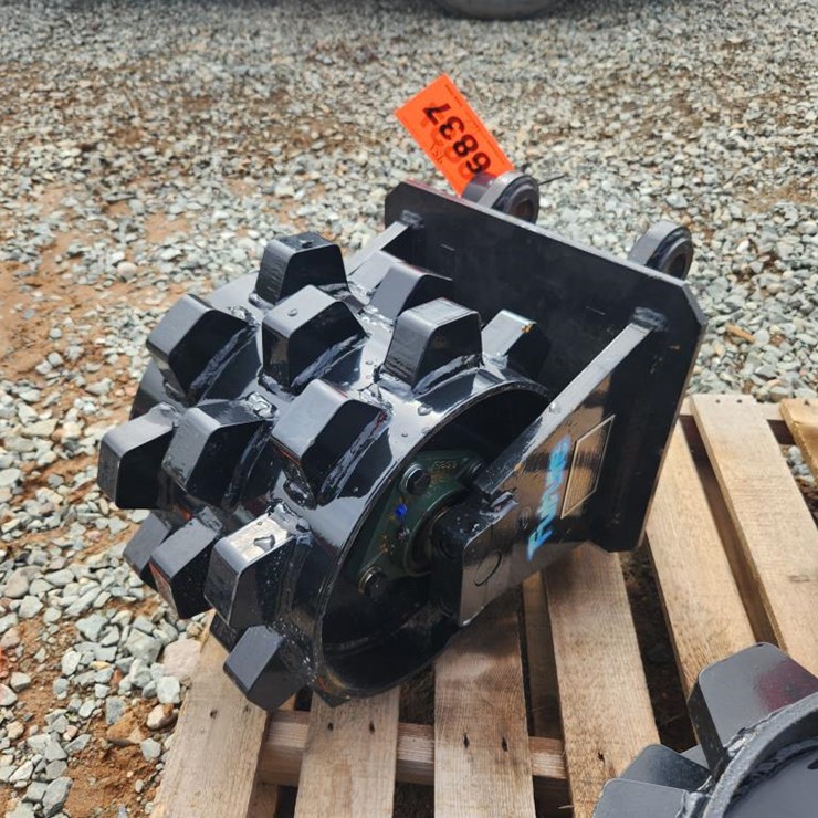 CATERPILLAR 305