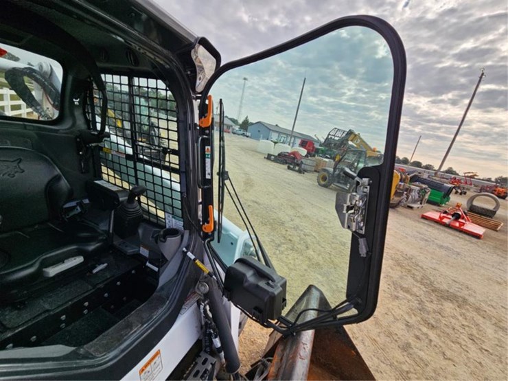 2019-bobcat-s590-image-16