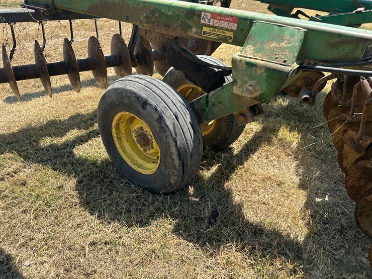 john-deere-34-image-10