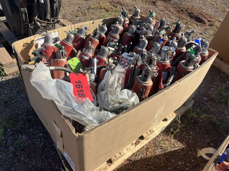 #1618-•-fire-extinguishers-image-2