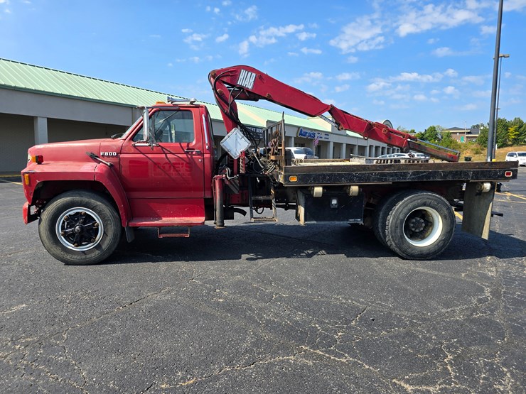 1990-ford-f800-image-7