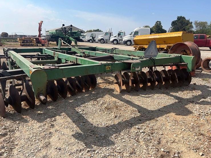 john-deere-14-image-3