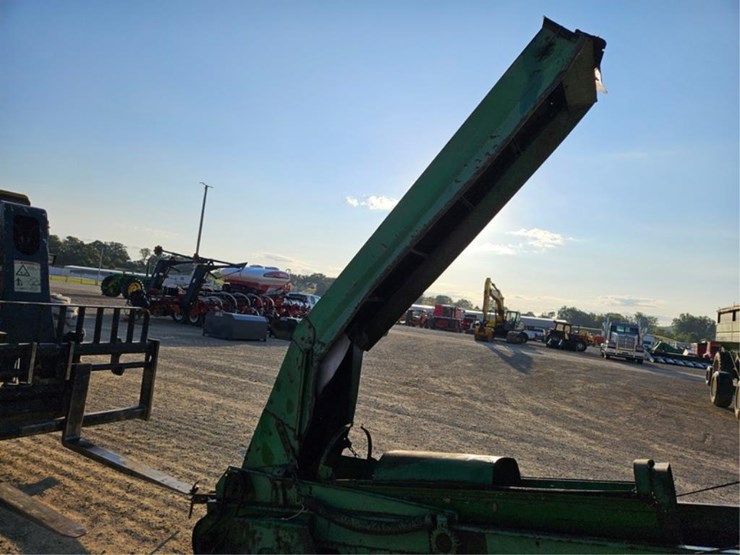 john-deere-350-image-15