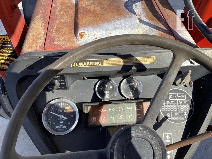 1989-case-ih-385-image-14