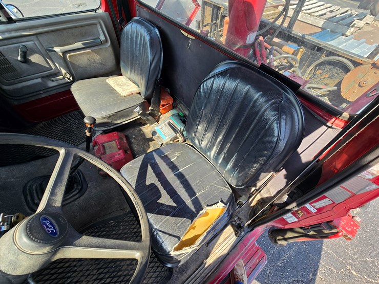 1990-ford-f800-image-57