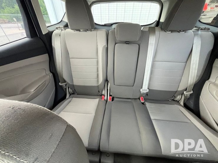 2015-ford-escape-se-image-51