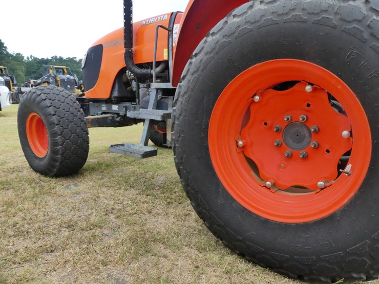 2012-kubota-m108s-image-9