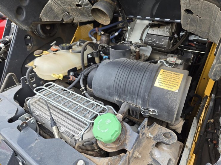 2022-deere-333g-image-35
