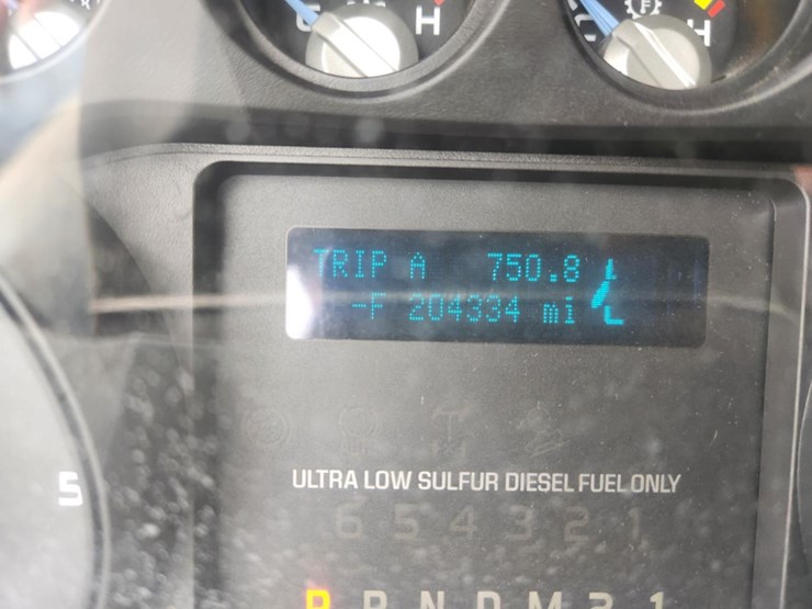 2011-ford-f550-image-55