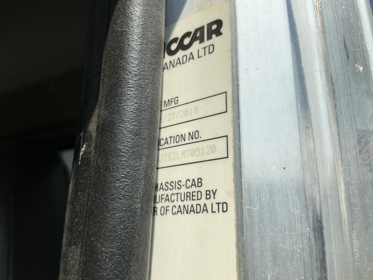 2020-peterbilt-337-image-111