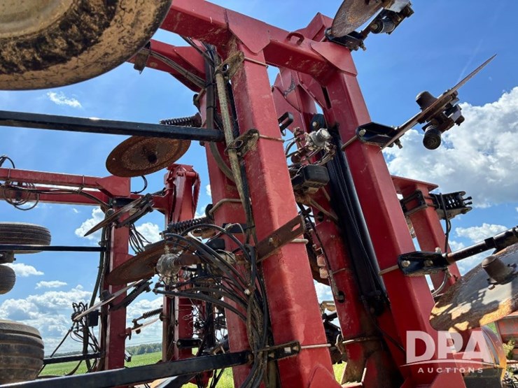 2011-case-ih-24-image-47