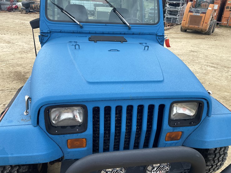 1990-jeep-wrangler-image-13