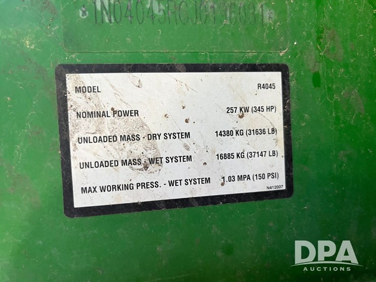 2019-john-deere-r4045-image-109