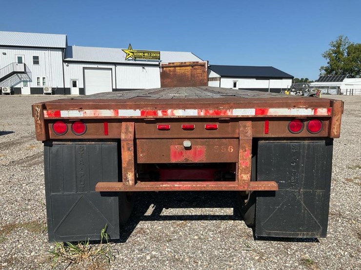 1985-fruehauf-flatbed-image-3