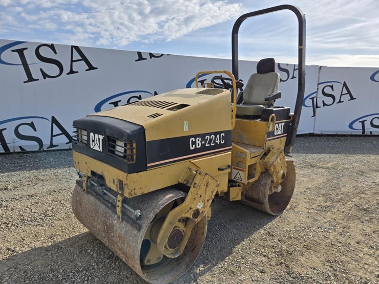 caterpillar-cb-224c-image-1