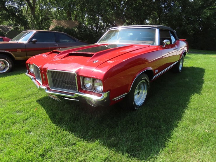 1971-cutlass-supreme-convertible-image-1