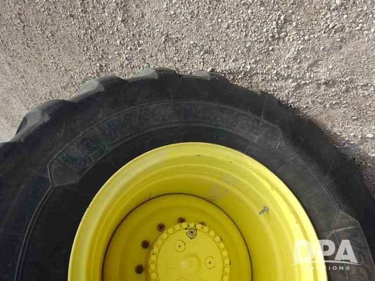 2019-john-deere-f4365-image-51