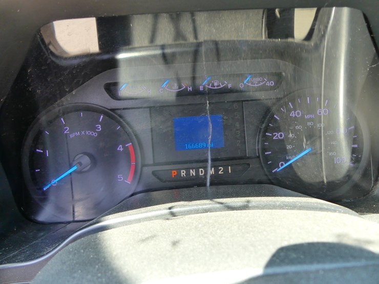 2019-ford-f350-xl-image-16