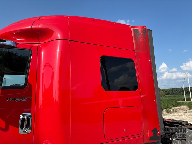 2013-international-prostar-image-17