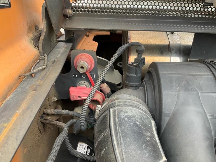2018-case-tr340-image-49