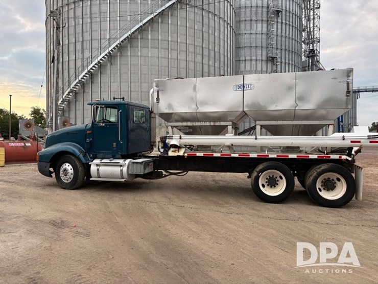 1995-ihc-9400-dry-tender-truck-(pz13881)-image-15