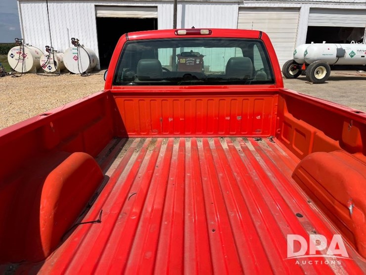 2004-chevrolet-2500hd-image-37