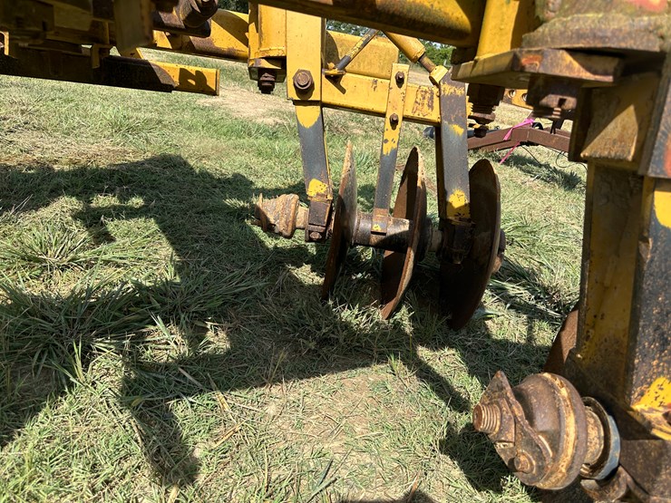 #32162-•-prime-1016-9"-tandem-levee-plow-image-24