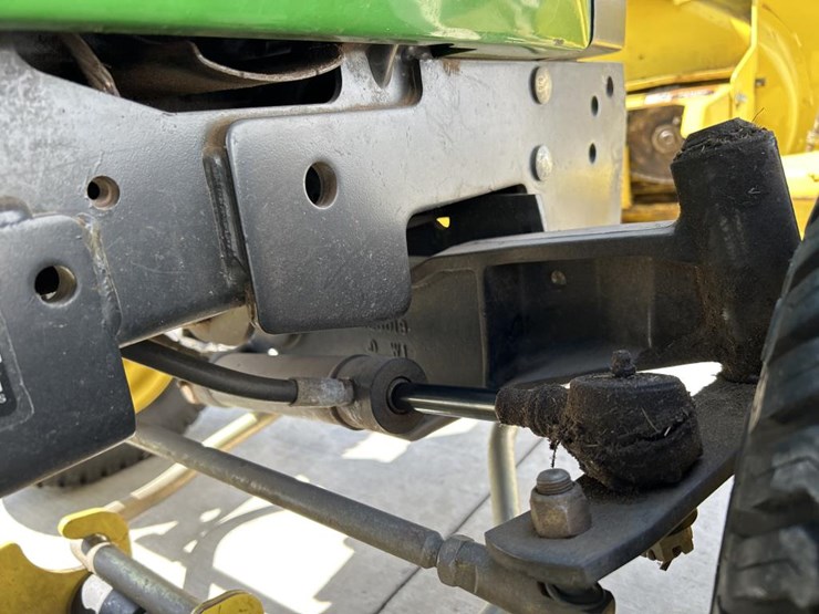 john-deere-425-image-22