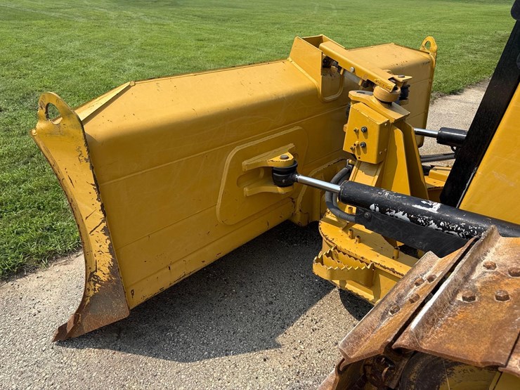 2022-caterpillar-d3-image-15