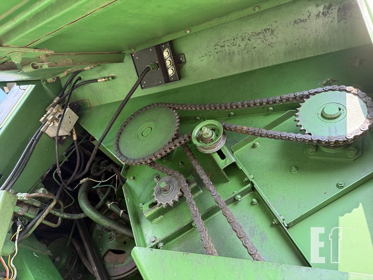 john-deere-8820-image-37