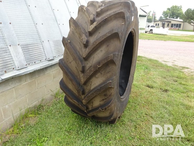 michelin-flotation-tire-(pz13894)-image-6