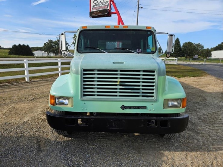 1994-international-4700-image-8