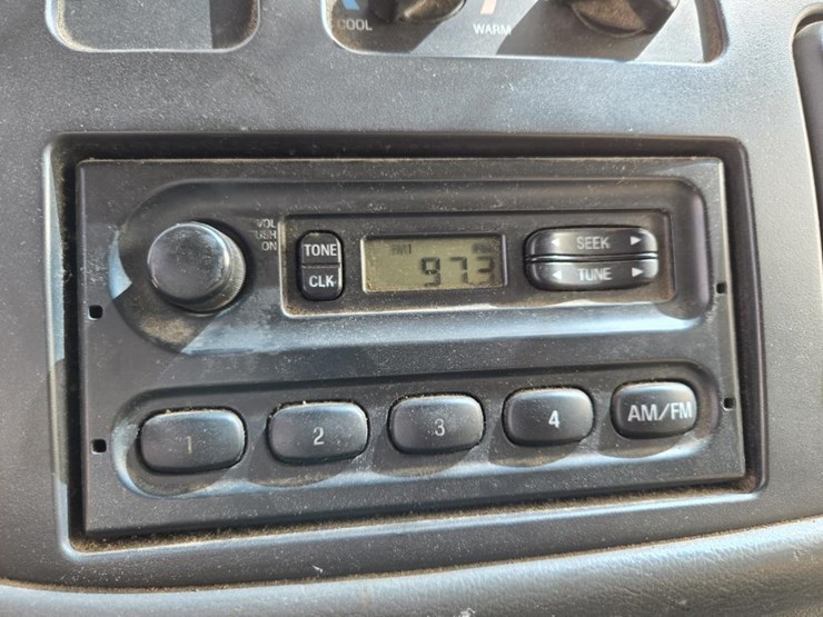 2008-ford-e250-image-47