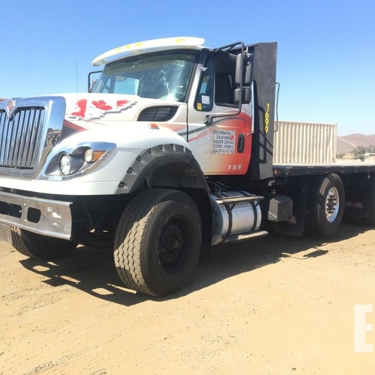 2017 INTERNATIONAL WORKSTAR 7600