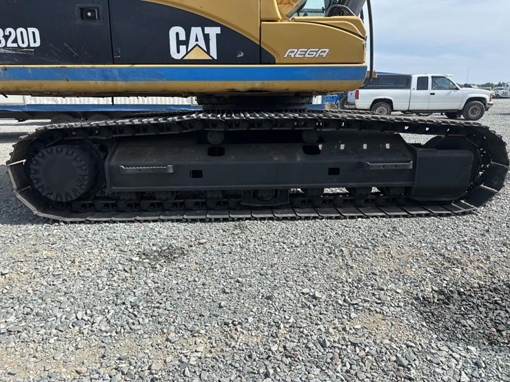 2011-caterpillar-320d-image-80