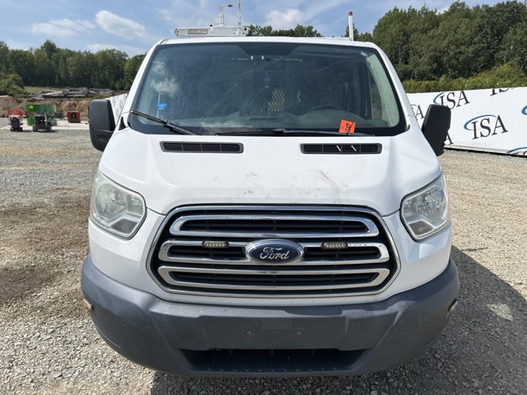 2015-ford-transit-image-8