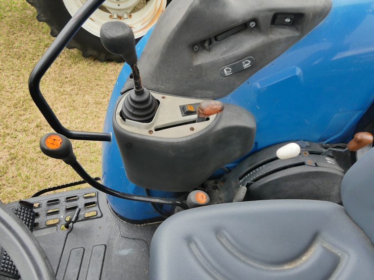 new-holland-tn65s-image-16