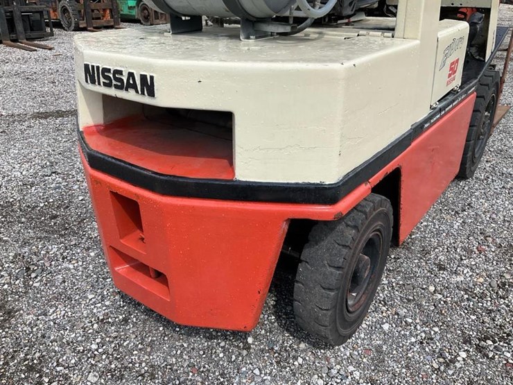 1994-nissan-kph02a25pv-image-29