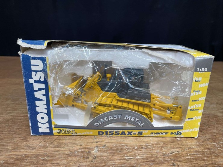 komatsu-d155ax-5-image-1