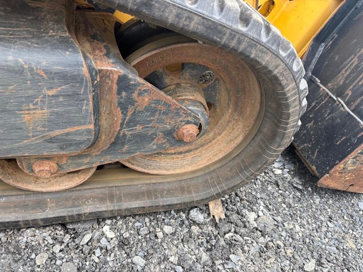 2007-john-deere-322-image-8