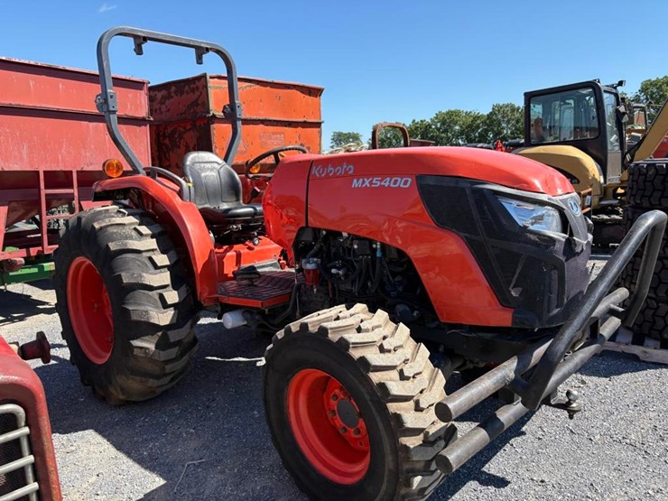 2023-kubota-mx5400-image-5
