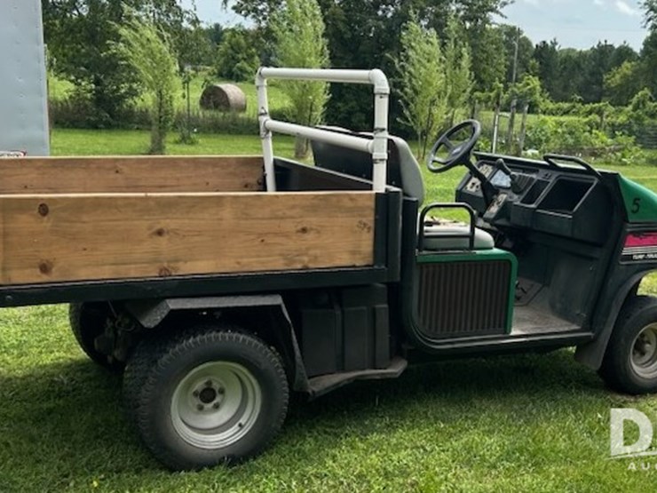 2001-cushman-turf-truckster-image-1