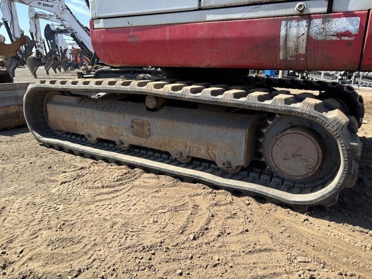 2003-takeuchi-tb135-image-21